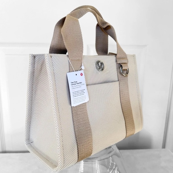 NWT Lululemon Two-Tone Canvas Mini Tote Bag — 4.5L — Mojave Tan/Light Ivory - Picture 4 of 14